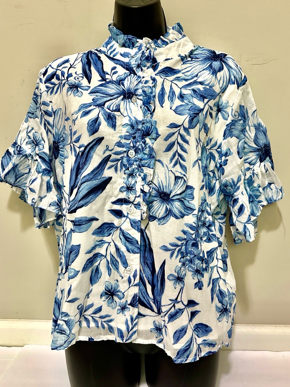 LaRoque Gia blouse in hibiscus print L